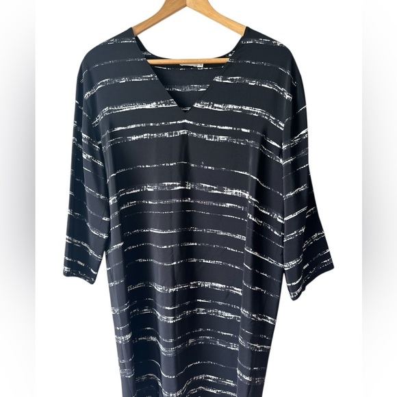Vince Shadow Stripe V-Neck 100% Silk Tunic Dress - Picture 13 of 16